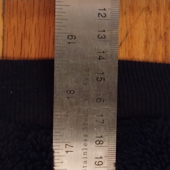 BDG fuzzy cropped fleece sweatshirt - Picture 4 of 5